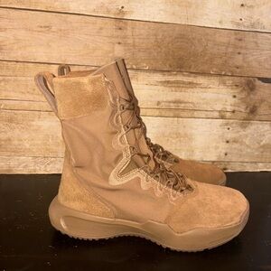 Nike sfb field 2 tactical boots coyote